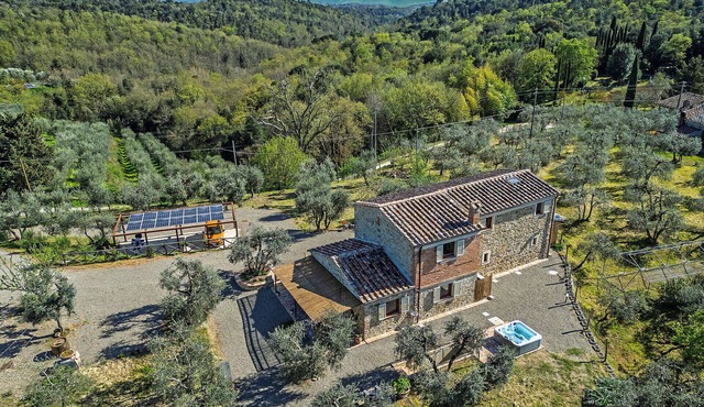 Villa in Castell'in Villa with 4 bedrooms sleeps 8