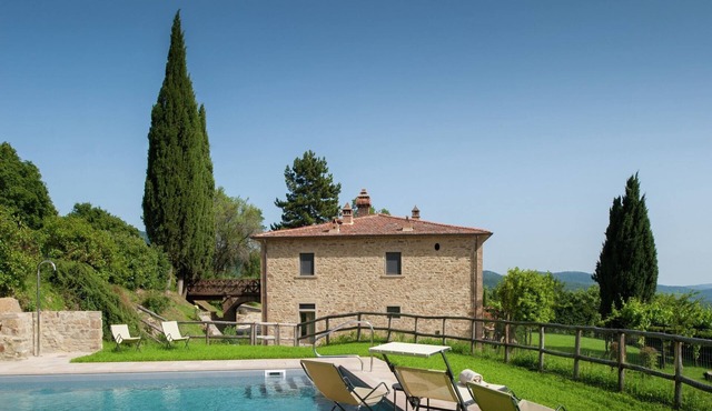 Villa in Tuscany with Organic Wine Estate