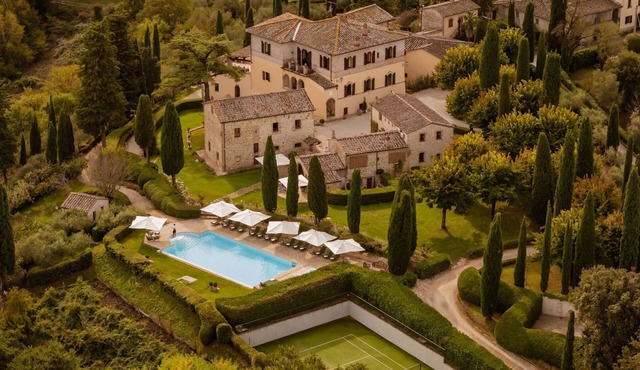 Villa Isaia 31 Stunning villa medieval borgo with p/pool and tennis