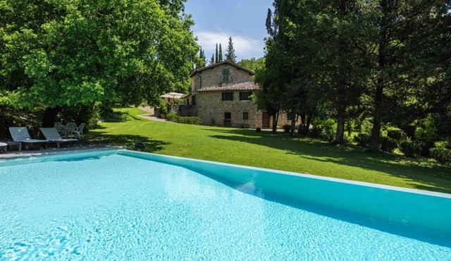 Villa la Pecine by MMega