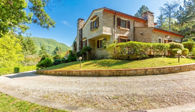 Villa Le Poggiola, Borgo San Lorenzo, Italy