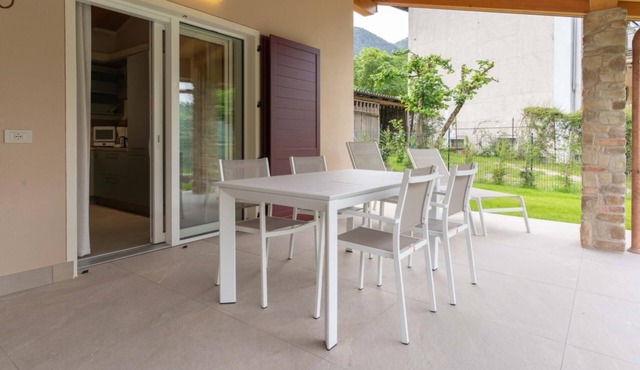 Villa Luciano - Two Bedroom Villa, Sleeps 6