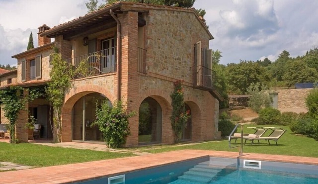 Villa Mandorla - Tuscan farmhouse with private pool