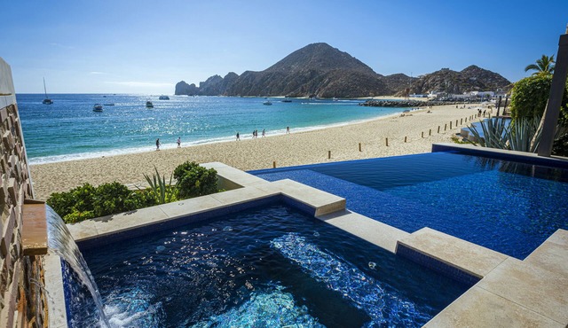Villa Marena: 5BR Beachfront Villa, Medano Beach & Cabo Arch Views