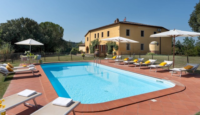 Villa Montefalconi 11, Emma Villas