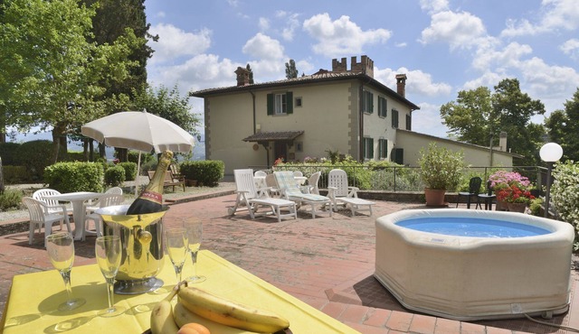 Villa Mugello - Vacation Rental in Borgo San Lorenzo, Tuscany