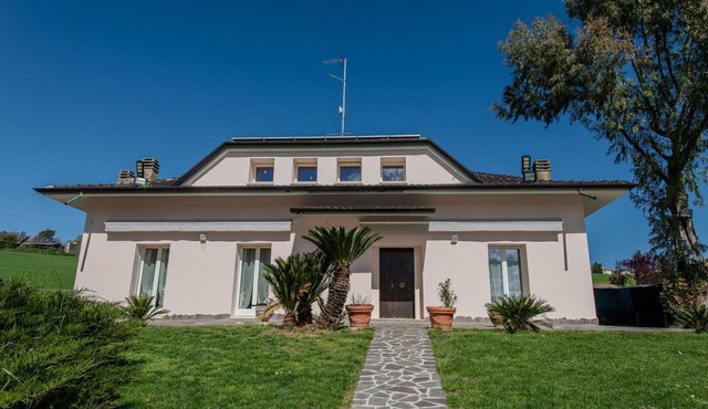 Villa Ninfea Lux Tavullia, Jacuzzi, Garden, Wifi, Ac