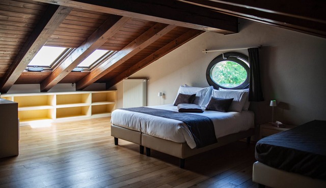 Villa Paola double bedroom in the attic