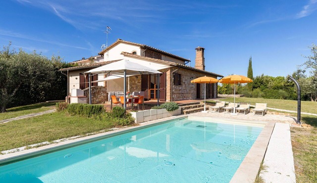 Villa Renina – Vacation villa with private pool in Gambassi Terme, Tuscany