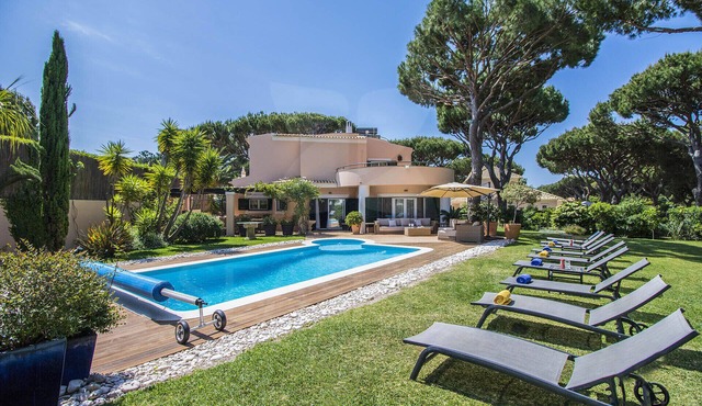 Villa Rubi | 6 Bedrooms | Golf Views | Vilamoura
