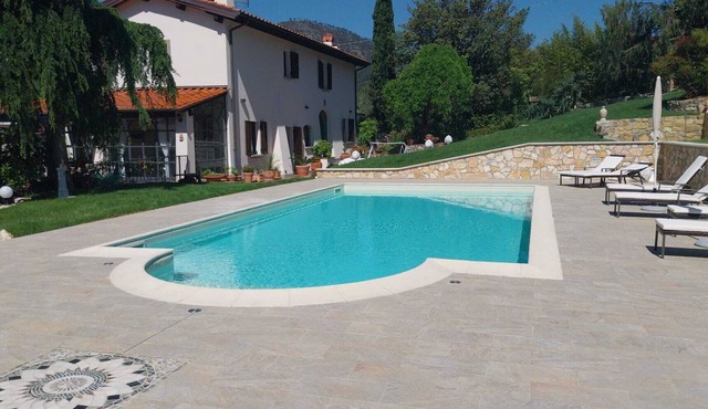 Villa Salviati: peaceful stay in a 15th century villa