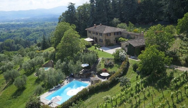 Villa San Lorenzo - Large private farmhouse style villa