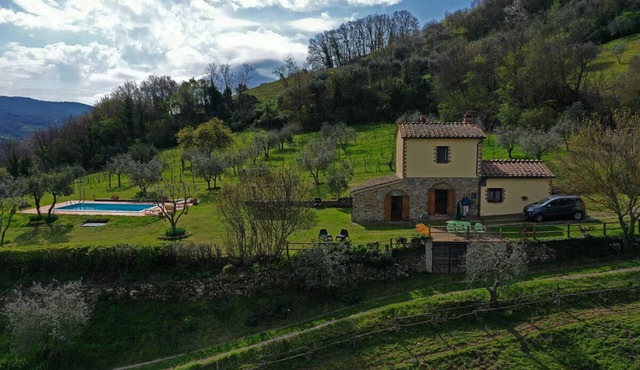 Villa San Regolino swimming pool exclusive use