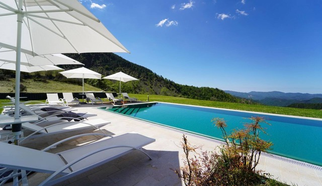 Villa Sasseta - Eight Bedroom Villa, Sleeps 16