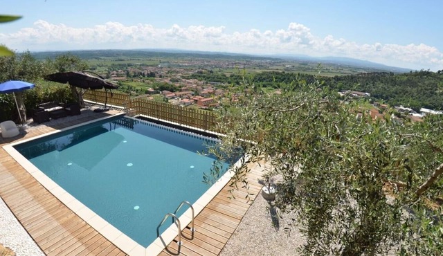 Villa Serra - Tuscan villa with private pool