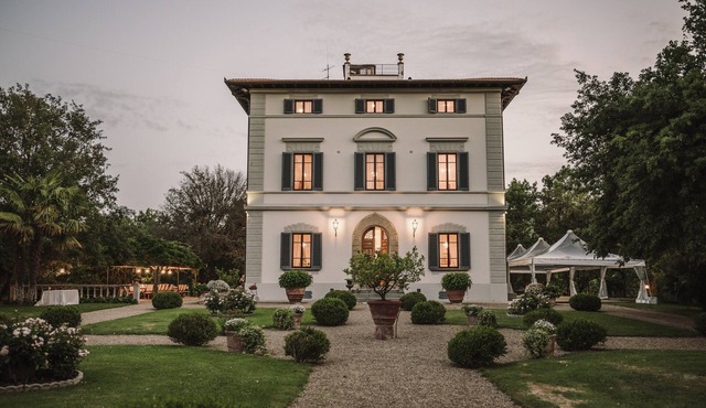 Villa Teresa Heart of Tuscany Chianti area Large garden Panoramic luxury pool AC