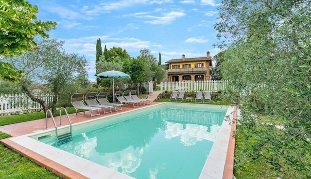 Villa Valledoro with private pool, Terricciola, wifi