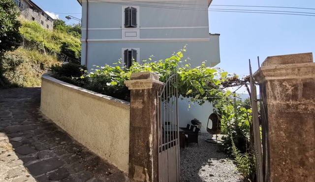Villa Vico - Private Villa with View, Garden, Pool and Jacuzzi