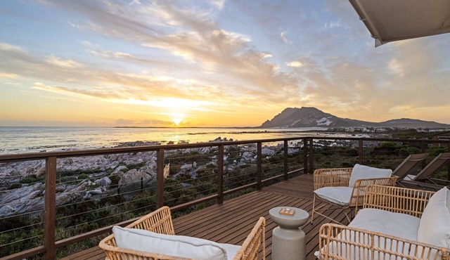 Villa Vista - Four Bedroom House, Sleeps 8