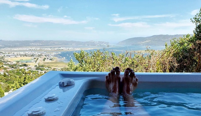 Villa with amazing views and Jacuzzi