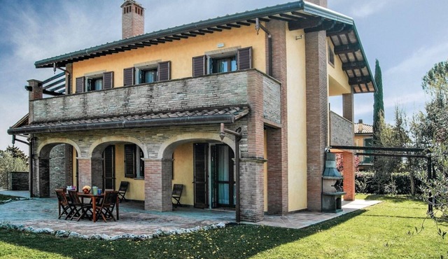 Villa with pool in Tuscany