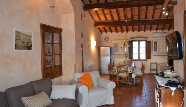 Villa with wonderfull view in Crete Senesi area