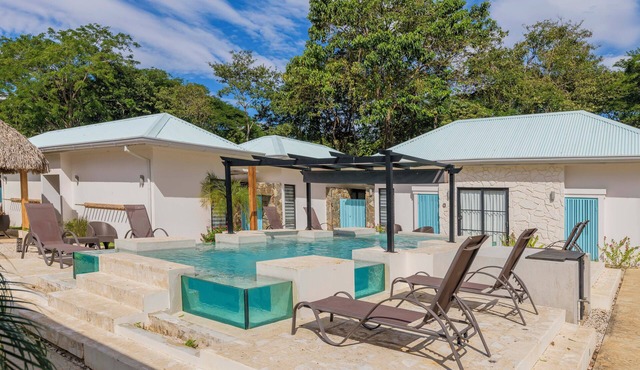 Villas VR Beachwalk Avellanas
