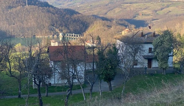 VILLETTA VISTA LAGO IN ESCLUSIVA