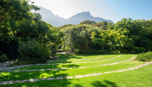 Vineyard Hotel