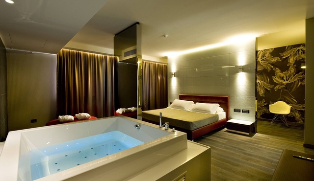 Viola Mhotel
