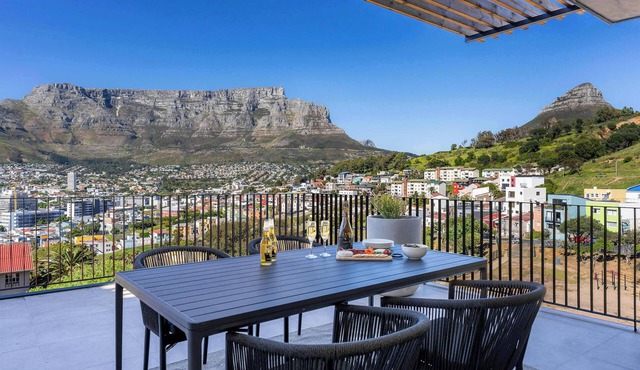 Vista Luxe Apartment - Luxury, 270 View, Cape Town