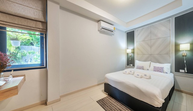 Visut House Lan Luang4 , heritage hostel