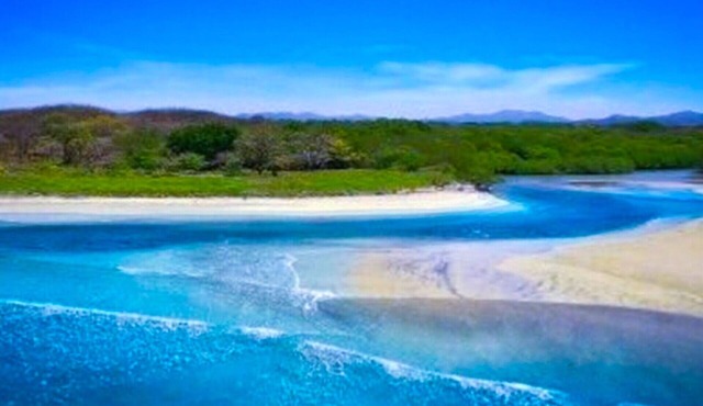 Walk to Beach Playa Avellanas Beach House Private Gated Cold AC Fast WiFi