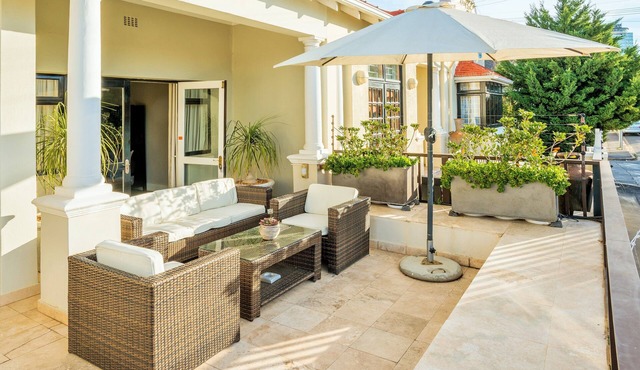 Walk to the Beach from a Cape Dutch Heritage Bungalow