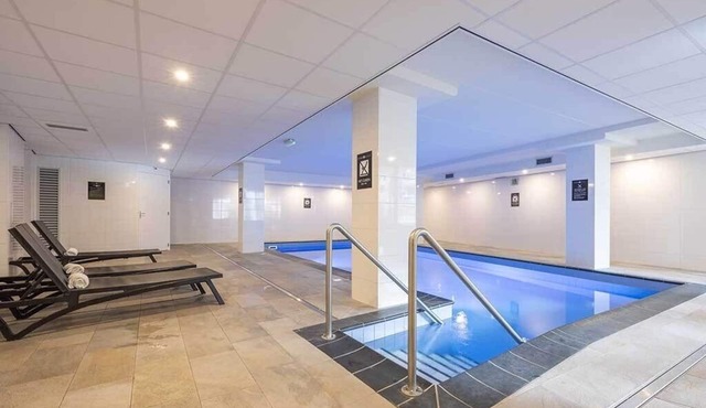 Warm Stay with Sauna, Indoor Swimming Pool, & Short Walk to Schoorl Beach