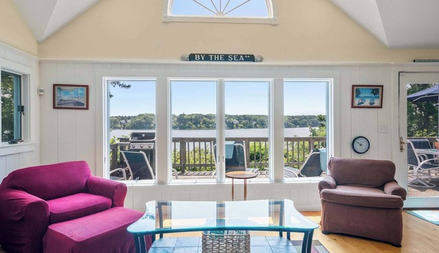 Waterfront on Follins Pond!