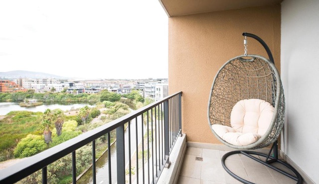 Waters Edge Self-Catering Apartment