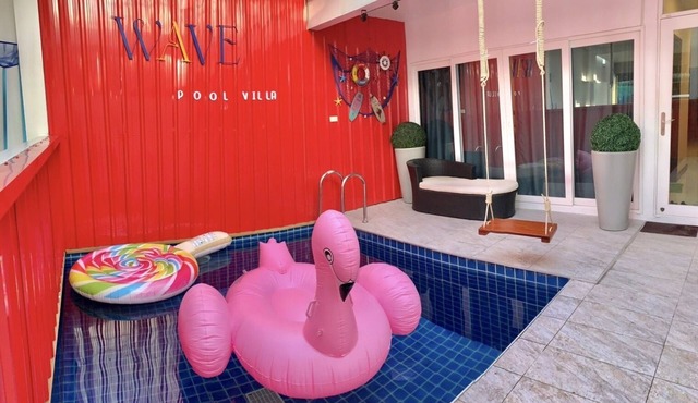 Wave Pool Villa Pattaya วิลล่า 2 ห้องนอน 3 ห้องน้ำ 5 นาทีถึงทะเล