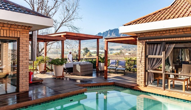 Wellington Country House