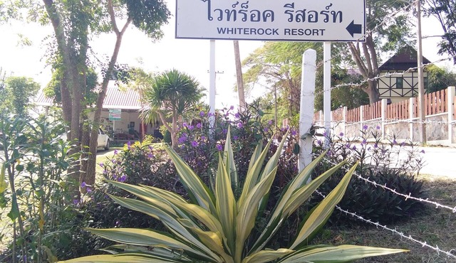 WhiteRock Resort Pakchong