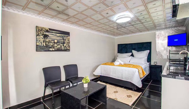 Win Haven Premium City Studio
