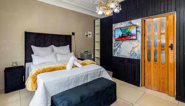 Win Haven Urban Retreat Suite