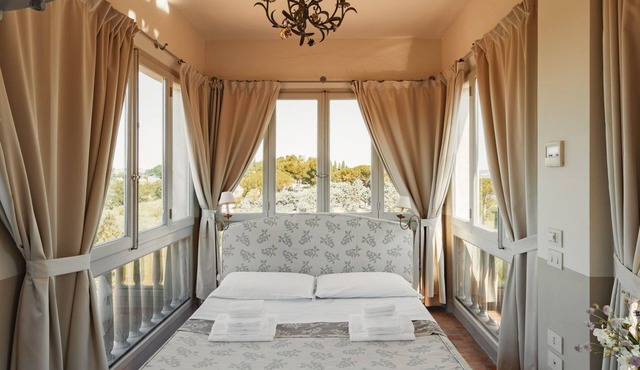Wohnung in einem Turm mit Aussicht by Interhome