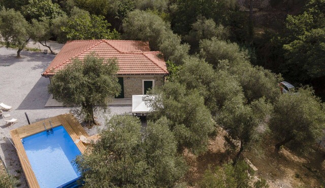 Wonderful private villa for 8 people with WIFI, private pool and pets allowed