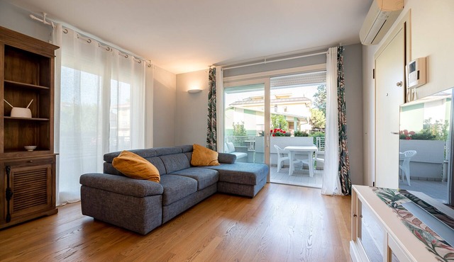 Wonderful Apartment Near the Sea