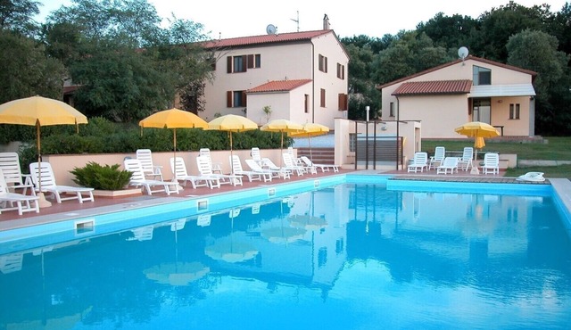 Wonderful Farmhouse 20 km. from Pisa with Swimming Pool - Villa La Casina