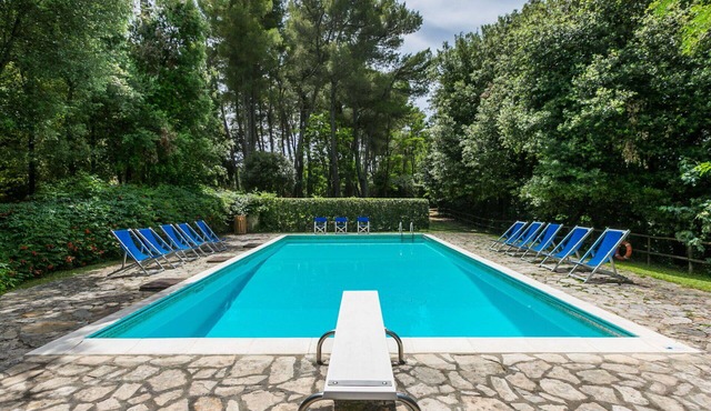 Wonderful private villa for 8 people with pool, WIFI and pets allowed