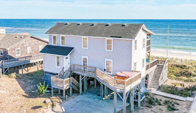 York - Duck, Carolina Dunes, Oceanfront, Ocean View, Hot Tub, Large Decks, Pets OK