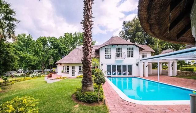 Your country home in the heart of Sandton