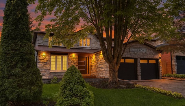 Your Dream Stay– Luxury Duplex 3BR Detached House in Prime Location